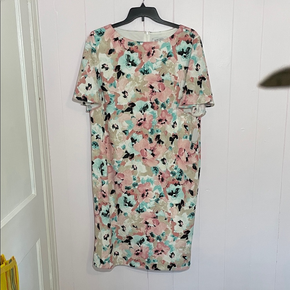 Kasper Floral Midi Dress in Pink and Green